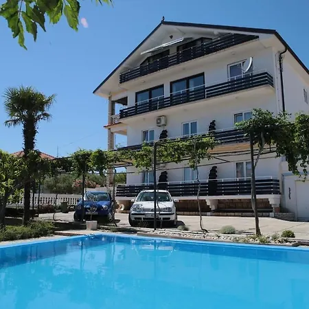 Bozena Apartment